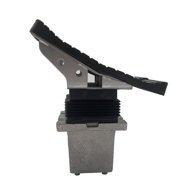 Hydraulische Steuerventile für Schieberadlader und Fernbedienung von Kränen